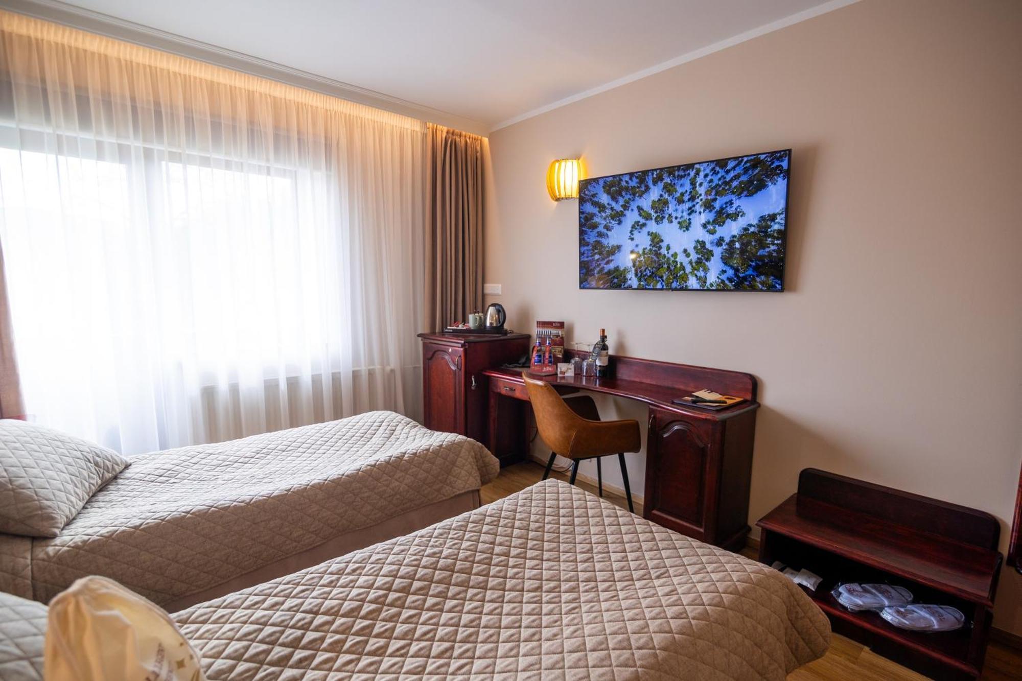 Hotel Legend Пярну Екстер'єр фото