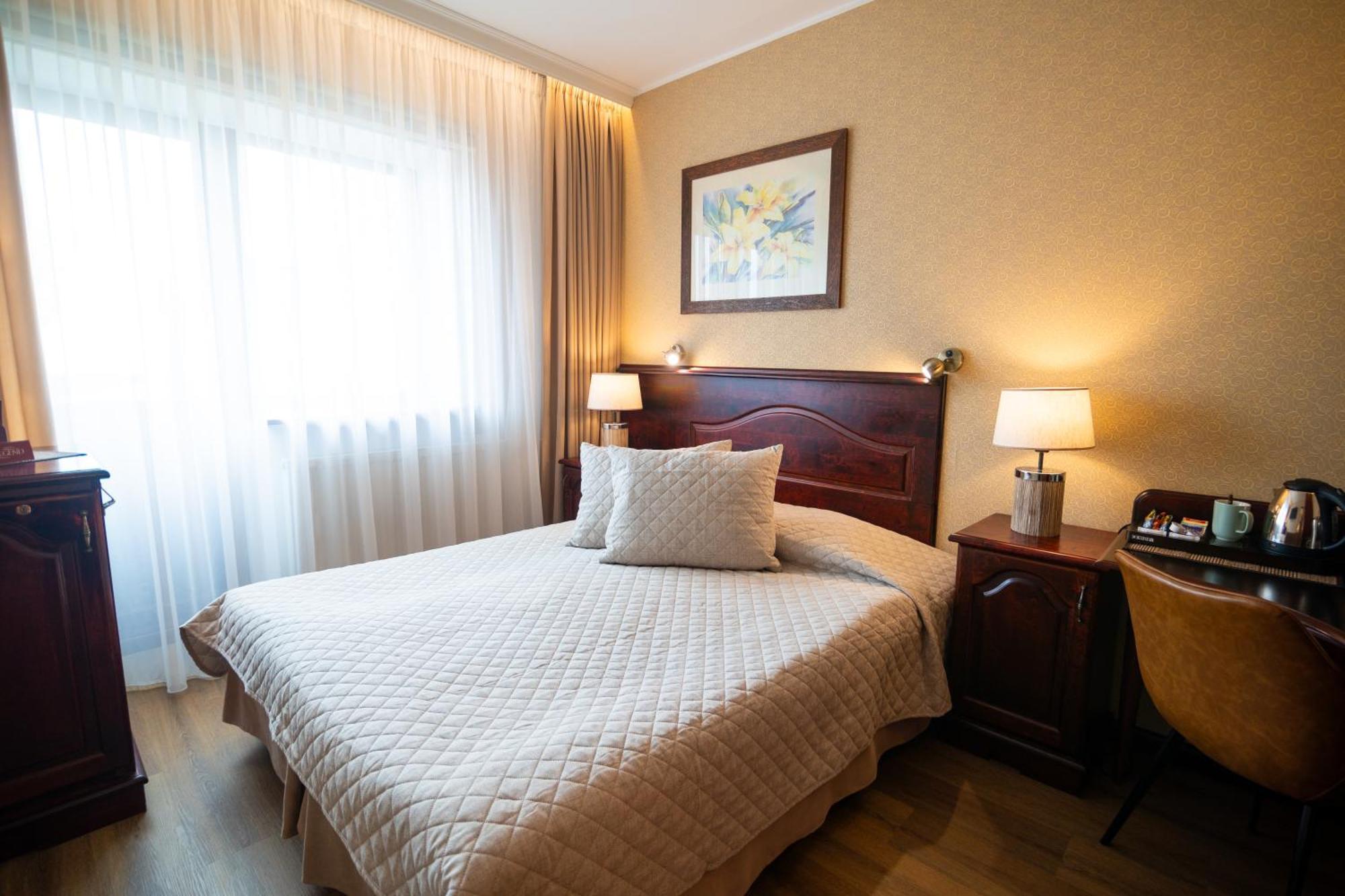 Hotel Legend Пярну Екстер'єр фото