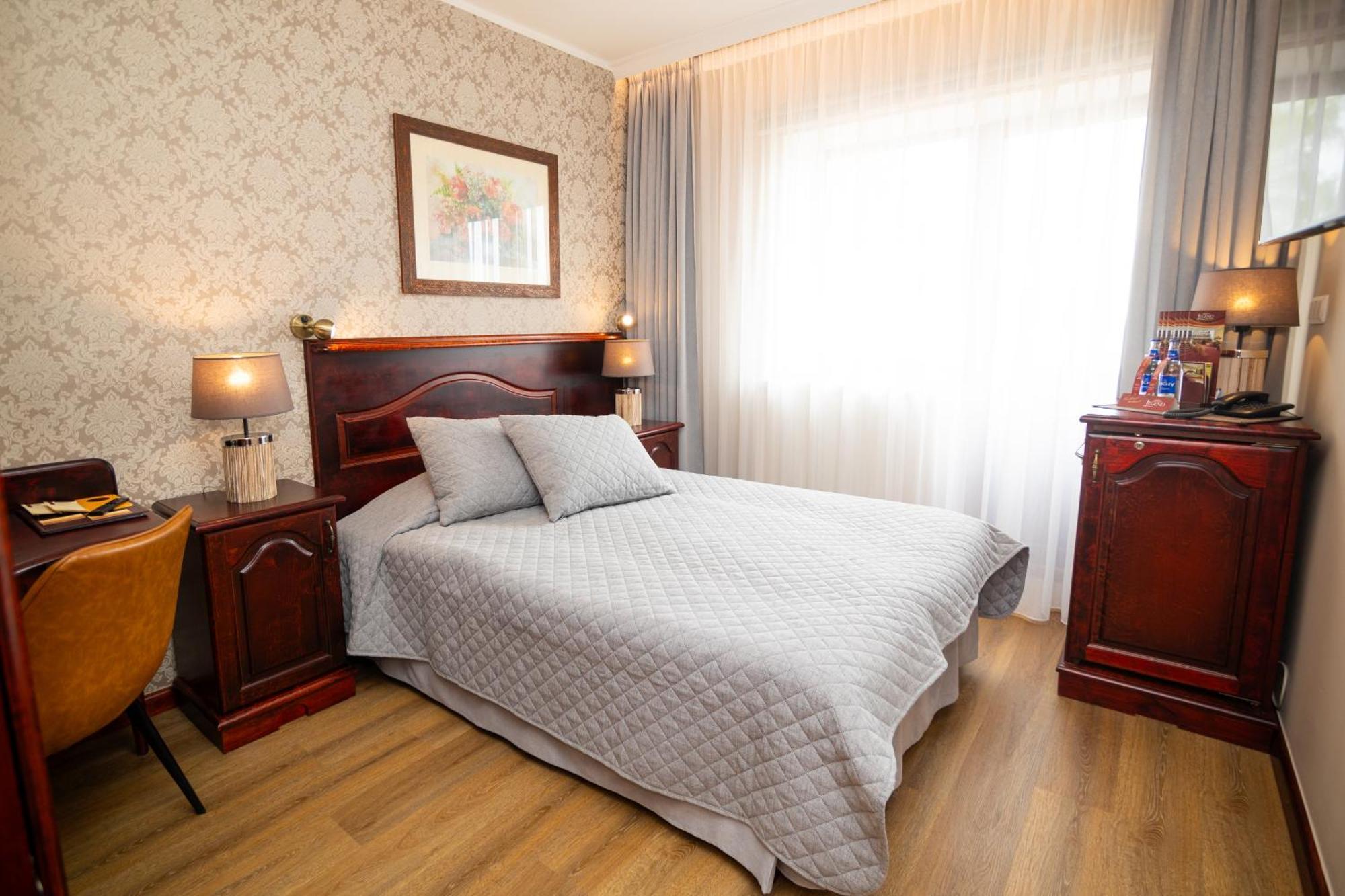 Hotel Legend Пярну Екстер'єр фото