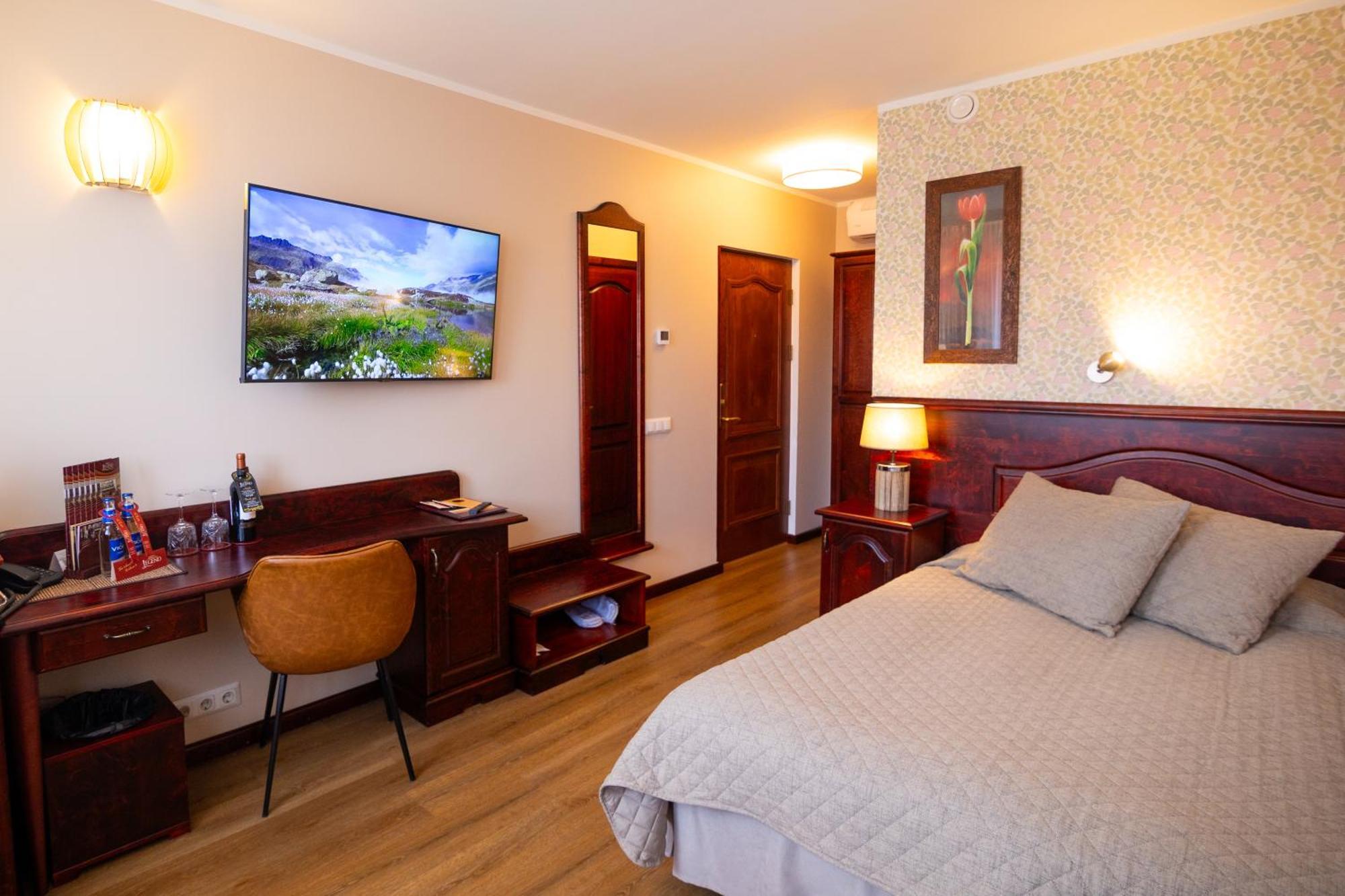 Hotel Legend Пярну Екстер'єр фото