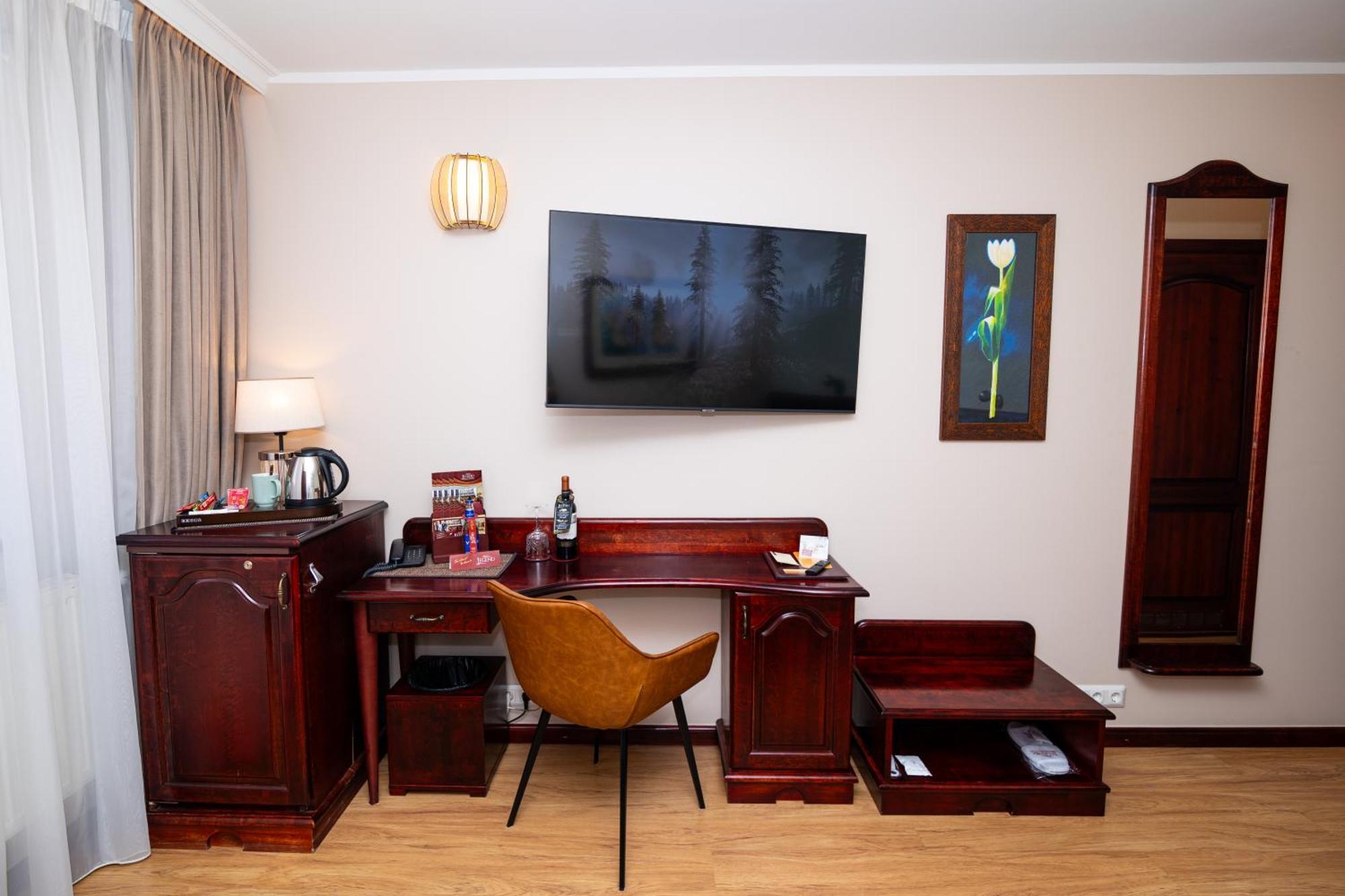 Hotel Legend Пярну Екстер'єр фото