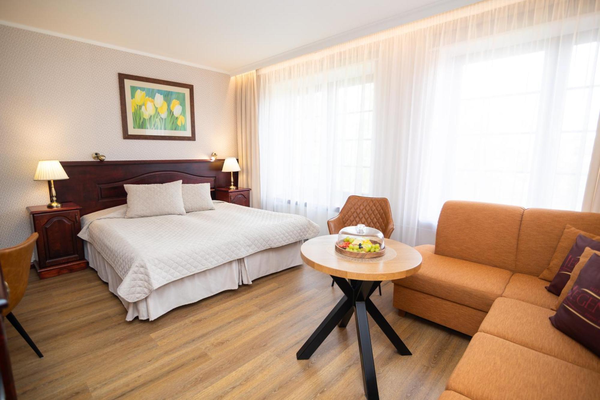 Hotel Legend Пярну Екстер'єр фото