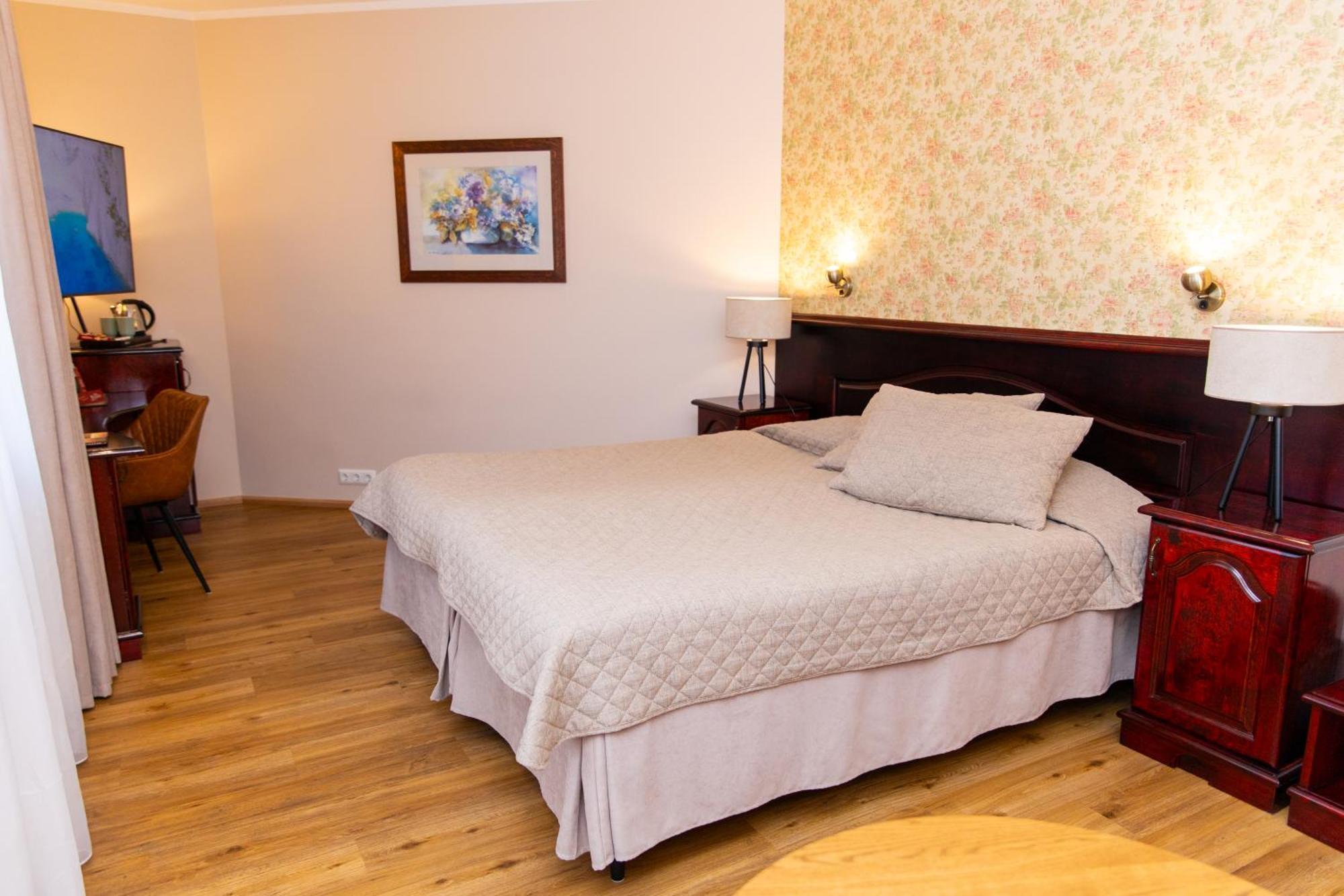 Hotel Legend Пярну Екстер'єр фото